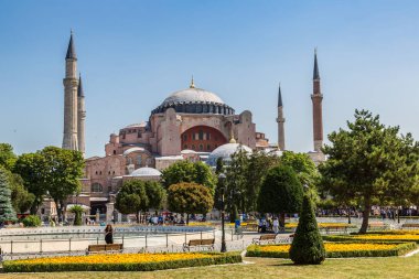Istanbul, Türkiye - 26 Temmuz 2017: Ayasofya Müzesi, Istanbul'da bir güzel yaz günü içinde