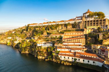 Porto, Portekiz - 12 Haziran 2017: Panoramik hava görünümünde Porto bir güzel yaz günü, Portekiz