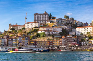 Porto, Portekiz - 12 Haziran 2017: Panoramik hava görünümünde Porto bir güzel yaz günü, Portekiz