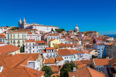 Lisbon, Portekiz - 12 Haziran 2016: Panoramik hava görünümünde Lizbon bir güzel yaz günü, Portekiz
