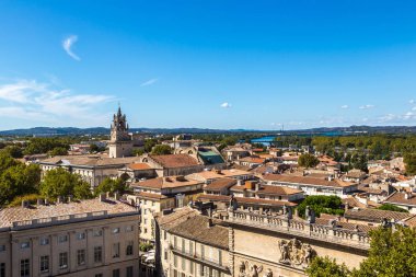 Avignon, Fransa - 11 Temmuz 2016: Panoramik hava görünümünde Avignon bir güzel yaz günü, Fransa