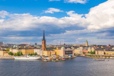 Stockholm, İsveç - 31 Temmuz 2013: Gamla Stan, Stockholm, İsveç eski kesiminde bir yaz günü içinde
