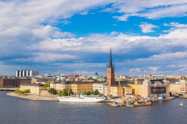 Stockholm, İsveç - 31 Temmuz 2013: Gamla Stan, Stockholm, İsveç eski kesiminde bir yaz günü içinde