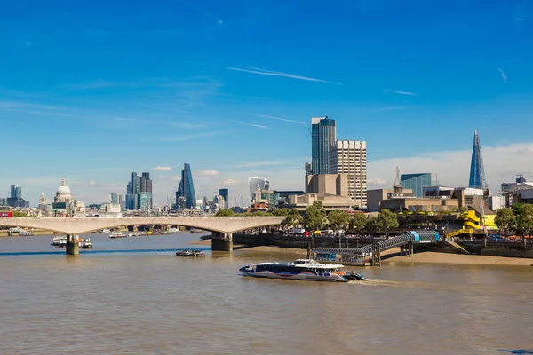 London United Kingdom June 2016 Cityscape London Waterloo Bridge Beautiful — Stock Photo, Image