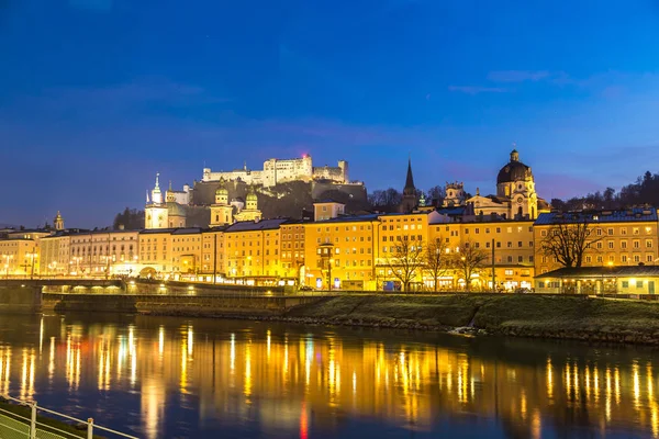 Salzburg ออสเตร นวาคม 2016 Salzburg และ Festung Hohensalzburg ออสเตร ยในค — ภาพถ่ายสต็อก