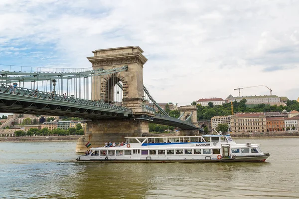 Budapest Hongarije Juli 2017 Szechenyi Chain Bridge Boedapest Hongarije Een — Stockfoto