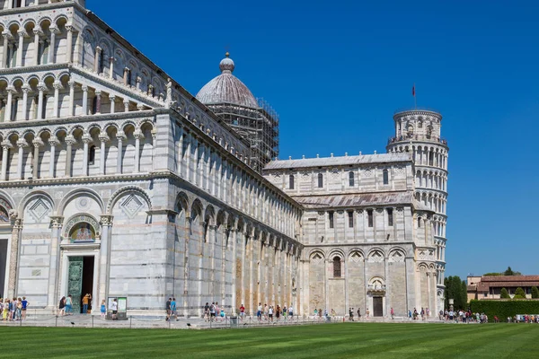 Pisa Itália Julho 2017 Torre Inclinada Catedral Pisa Dia Verão — Fotografia de Stock