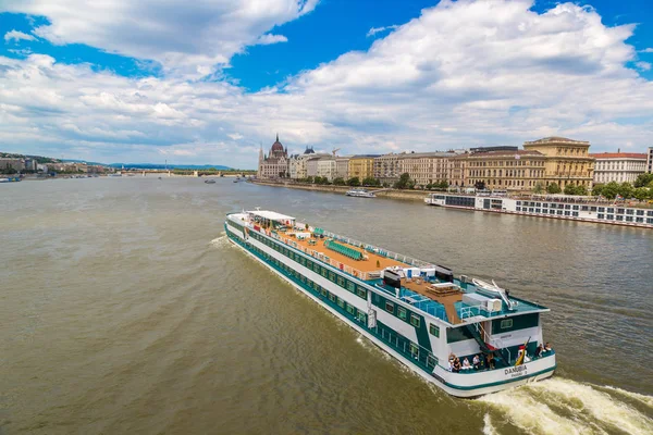 Budapest Hungría Julio 2017 Edificio Del Parlamento Budapest Hungría Hermoso —  Fotos de Stock