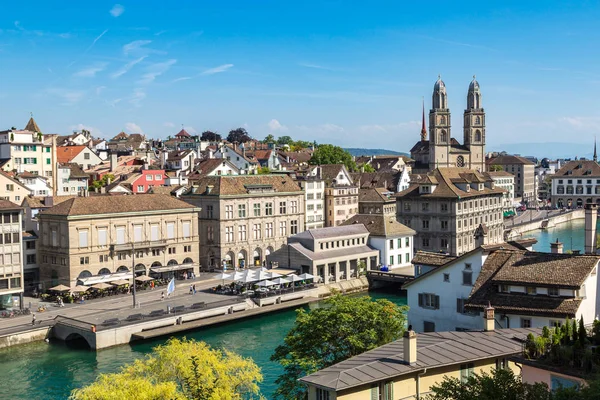 Zurych Szwajcaria Lipca 2017 Panoramę Starego Miasta Zurychu Piękny Letni — Zdjęcie stockowe