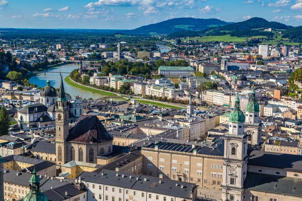 Salzburg Oesterreich Juli 2017 Panoramaaufnahme Des Salzburger Doms Oesterreich Einem — Stockfoto