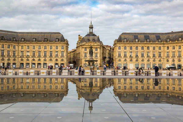 Lyon Francia Julio 2017 Place Bourse Burdeos Una Hermosa Noche —  Fotos de Stock