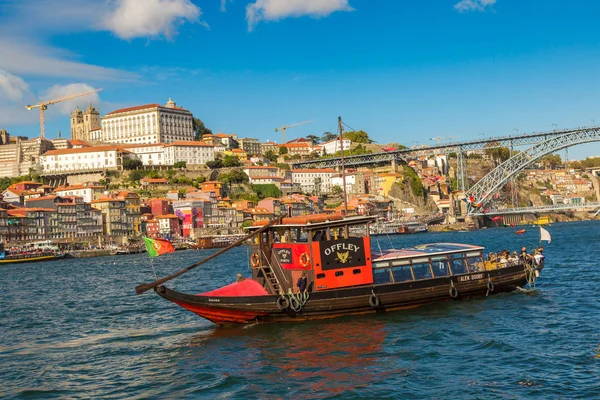 Porto Portugal June 2017 Traditional Boats Wine Barrels Douro River — Stock Photo, Image