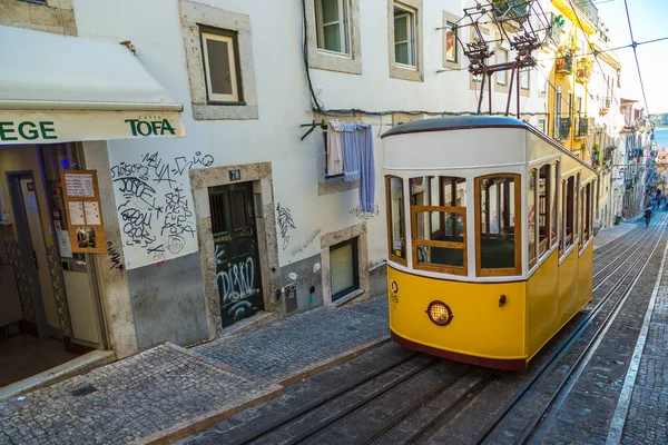 Lisbona Portogallo Giugno 2016 Funicolare Gloria Nel Centro Della Città — Foto Stock