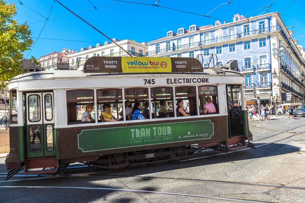 Lisbona Portogallo Giugno 2016 Tram Vintage Nel Centro Lisbona Una — Foto Stock