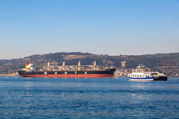 Κανακάλε Τουρκία Ιουλίου 2017 Μεγάλο Δοχείο Πλοίο Δαρδανελίων Τουρκία Μια — Φωτογραφία Αρχείου