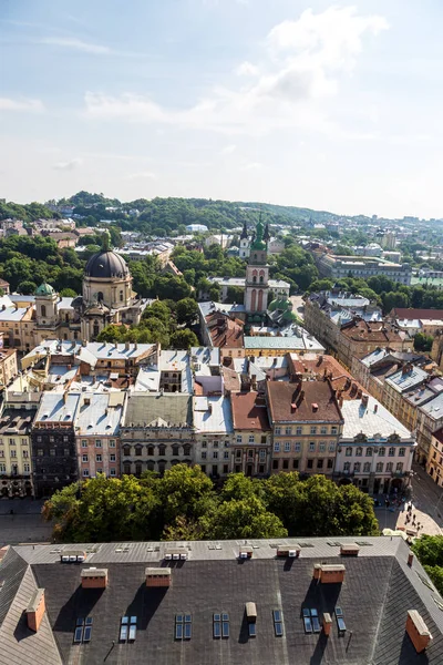 利沃夫 乌克兰 2014年7月27日 利沃夫全景鸟瞰从乌克兰市中心在夏天的一天 — 图库照片