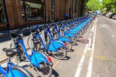 NEW YORK CITY, ABD - 15 Mart 2020: Citi Bisikleti - ABD 'nin New York şehrinde kiralık bisikletler