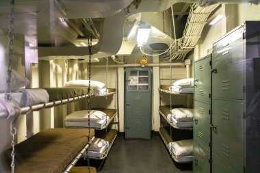 NEW YORK CITY, ABD - 29 Mart 2020: New York Citys Intrepid Sea, New York City, New York, ABD