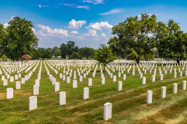 WASHINGTON DC, ABD - 29 Mart 2020: Arlington Ulusal Mezarlığı, Washington DC, ABD