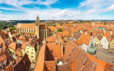 Hava panoramik Rothenburg ve Kilise St. James bir güzel yaz günü, Almanya