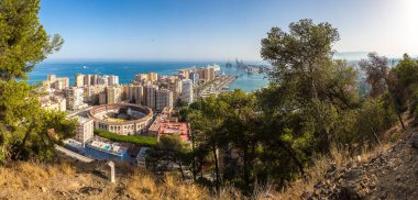 Güzel yaz gün, İspanya Malaga panoramik havadan görünümü