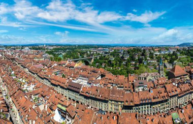 Bern panoramik manzarasına güzel yaz gün, İsviçre