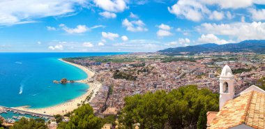 Hava panoramik Blanes Costa Brava içinde bir güzel yaz günü, İspanya