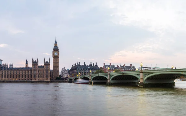 Біг Бен Будівля Парламенту Вестмінстерського Мосту Лондоні Красиву Літню Ніч — стокове фото