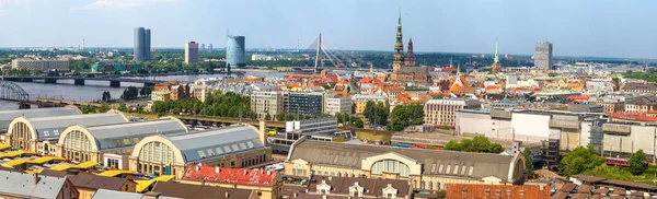 Vista Aérea Panorâmica Riga Belo Dia Verão Letônia — Fotografia de Stock