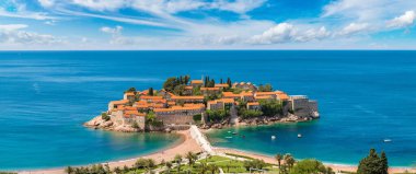 Bir güzel yaz günü, Karadağ, Budva'nın Sveti Stefan Adası Panoraması