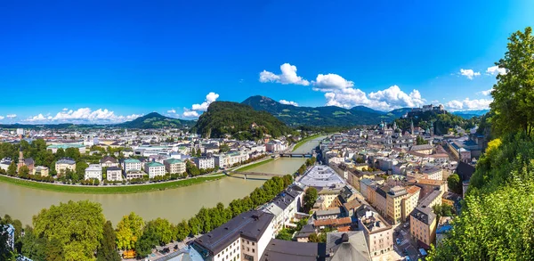 萨尔斯堡大教堂 奥地利在美丽的一天全景鸟瞰图 — 图库照片