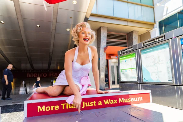 Los Angeles Hollywood Usa Maart 2020 Marilyn Monroe Standbeeld Walk — Stockfoto