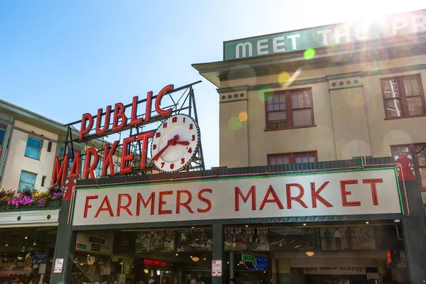 Seattle Usa March 2020 Public Market Center Sign Sunny Day — Stock Photo, Image