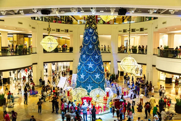 Dubai Emiratos Árabes Unidos Diciembre 2019 Árbol Navidad Mall Emirates —  Fotos de Stock