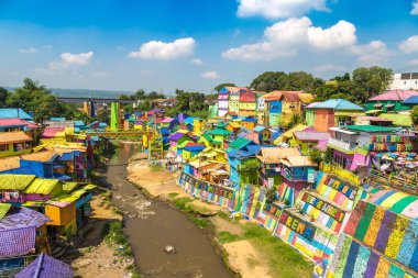 MALANG, INDONEZYA - 27 Şubat 2020: Malang, Doğu Java, Endonezya 'da Renkli Jodipan Köyü (Kampung Warna Warni) Görünümü