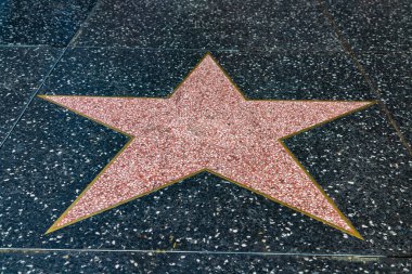 LOS ANGELES, HOLYWOOD, ABD - 29 Mart 2020: Los Angeles, Kaliforniya, ABD 'de Hollywood Şöhret Yolu' nda bir boş yıldız