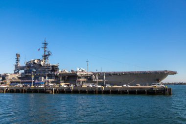 SAN DIEGO, ABD - 29 Mart 2020: Uçak gemisi USS Midway Museum, San Diego, Kaliforniya, ABD