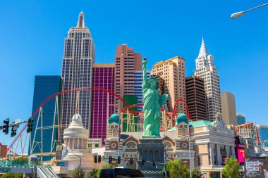 LAS VEGAS, ABD - 29 Mart 2020 Las Vegas, Nevada, ABD 'deki New York Otel ve Kumarhanesi