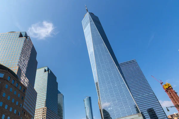 NEW YORK CITY, ABD - 29 Mart 2020: New York 'taki Dünya Ticaret Merkezi Kulesi, ABD
