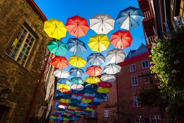 Quebec Canada Abril 2020 Guarda Chuvas Coloridos Pendurados Sobre Uma — Fotografia de Stock