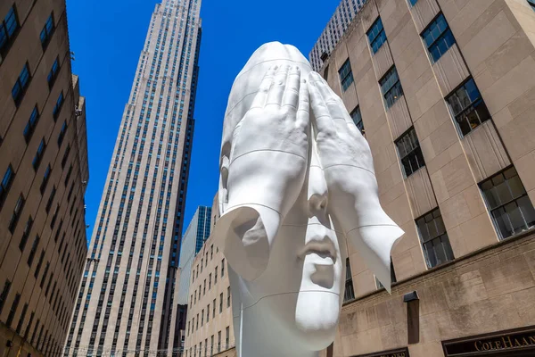 New York City Usa Maart 2020 Achter Muren Frieze Sculpture — Stockfoto