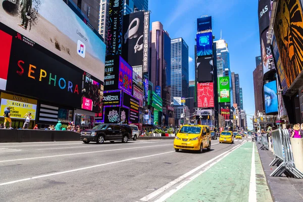 ニューヨーク市 2020年3月15日 タイムズ スクエアは 米国ニューヨーク市のシンボルです — ストック写真