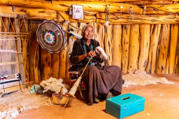 Arizona Usa March 2020 Old Navajo Woman Navajo National Reservation — Stock fotografie