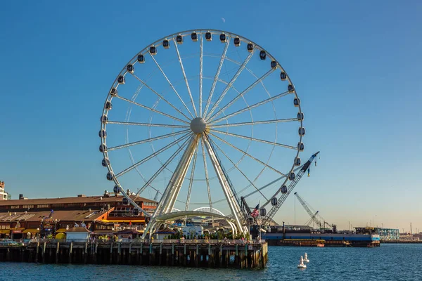 Seattle Usa März 2020 Das Seattle Great Wheel Einem Sonnigen — Stockfoto