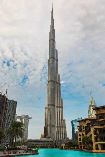 Dubai Förenade Arabemiraten April 2020 Burj Khalifa Tornet Vid Solnedgången — Stockfoto