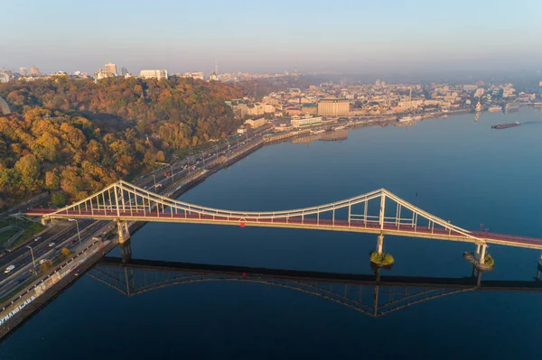 Auringonnousu Antenni Näkymä Jalankulkijoiden Park Silta Postal Square Dnipro Joen — kuvapankkivalokuva