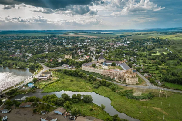 Veduta aerea della fortezza medievale palestinese a Medzhybizh, Ucraina . — Foto Stock