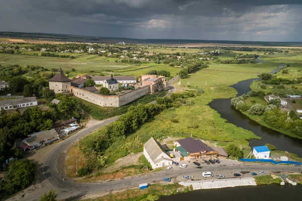 乌克兰梅德日比兹的中世纪堡垒鸟瞰图. — 图库照片