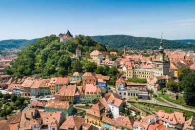 Sighisoara eski şehir havadan drone görünümü, Romanya