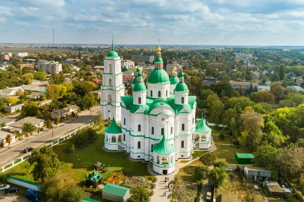 Aerial autumn view of Cathedral of the Nativity of the Blessed V — Stock Photo, Image